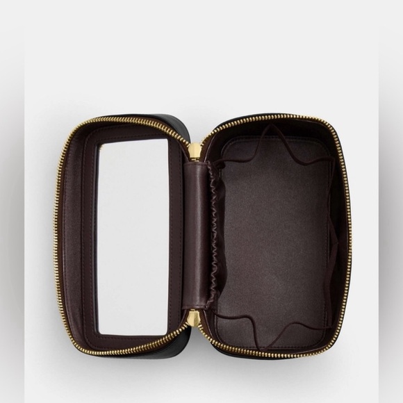 New Coach Signature Cosmetic Case - Picture 6 of 7